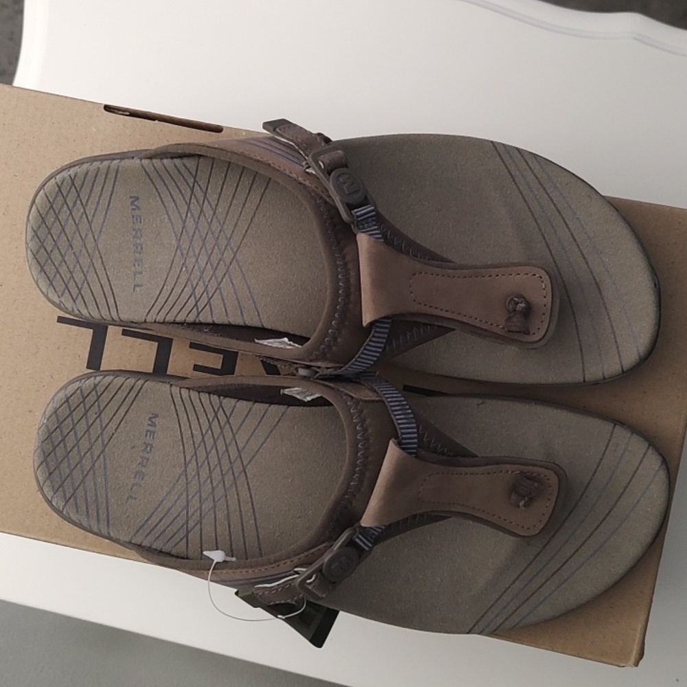 Merrell NWT - Picture 2 of 6